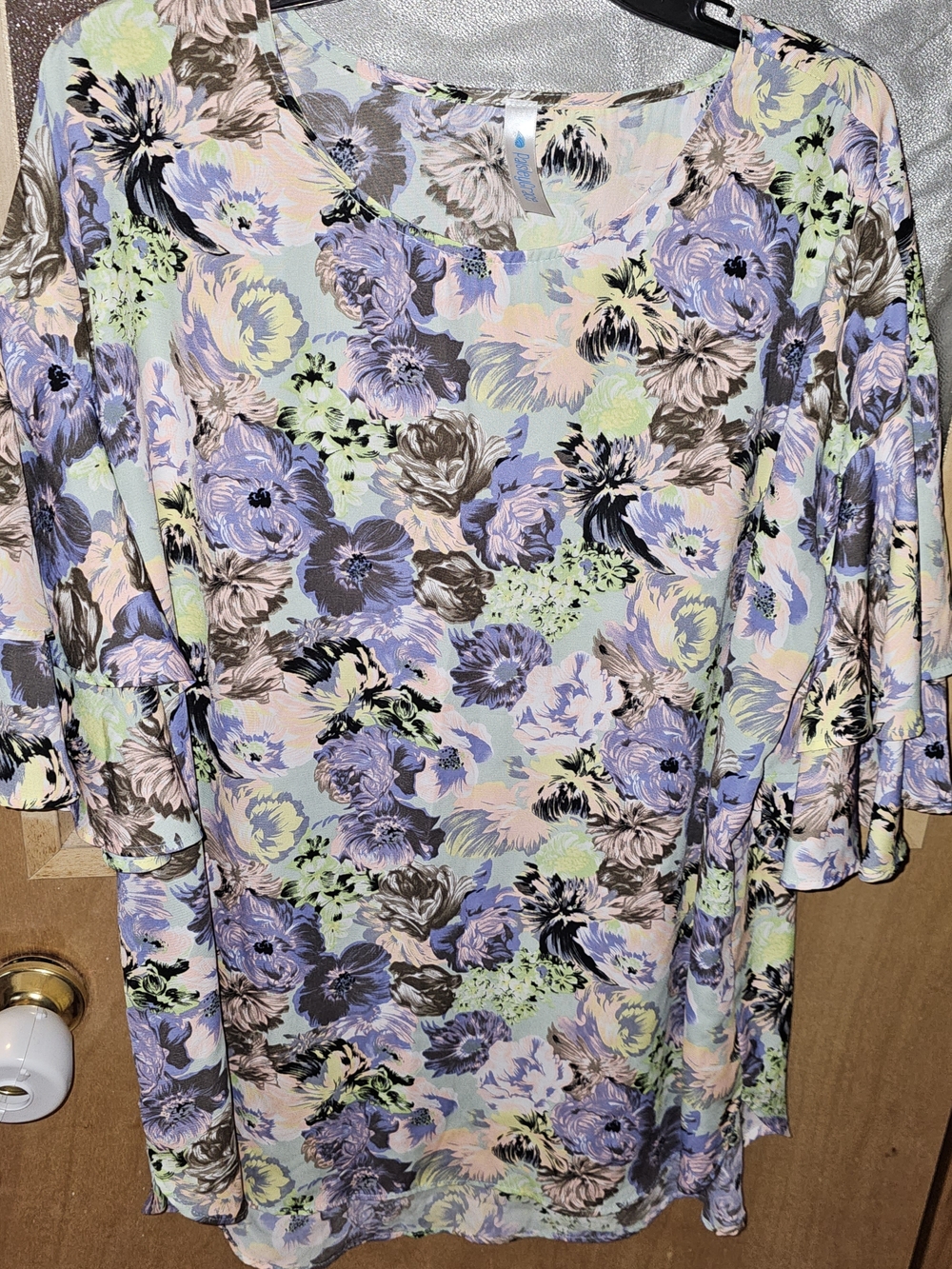 Paisley Grace Floral Print Scoop Neck Lavender and Mint Blouse/top